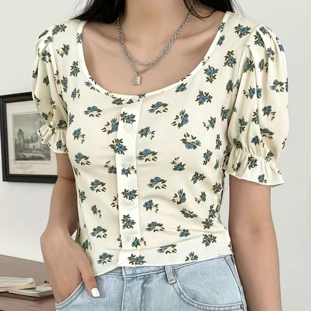Floral top